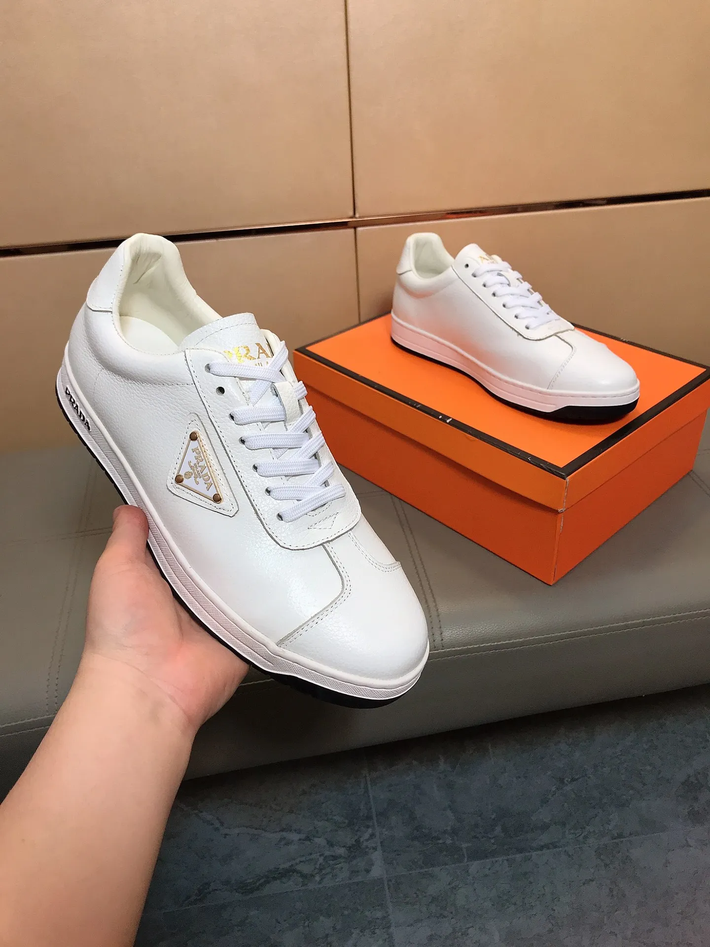 Ex-factory price 380 💎💎🆕Prada's latest casual and fashionable men's shoes👟hot style💥simple and elegant style, exclusive for trendy men. Unique latest brand elements👑, fashionable and generous, the fabric is original imported cowhide, pigskin breathable lining + feet, super comfortable and wear-resistant outsole, classic model taken in kind, size: 38-44